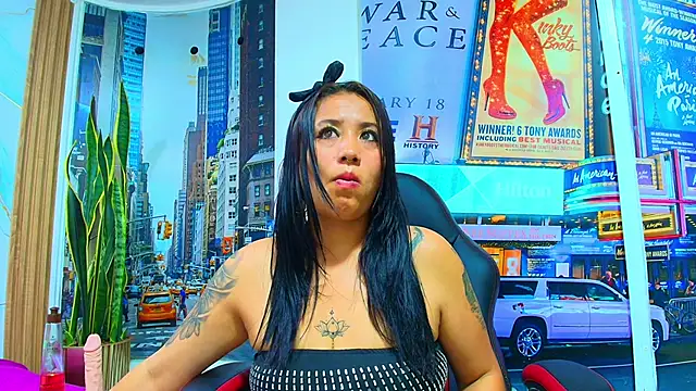 Snapshot of ClovyZenvy chatting on June 2026 11:02:01 AM ClovyZenvy online show from June 2026 11:02:01 AM