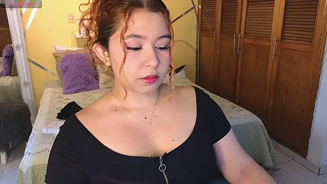 Snapshot of attenea_cutte chatting on July 2026 02:27:01 PM attenea cutte online show from July 2026 02:27:01 PM