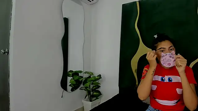 Snapshot of Mila_petiteasm chatting on June 2026 12:42:02 PM Mila petiteasm online show from June 2026 12:42:02 PM