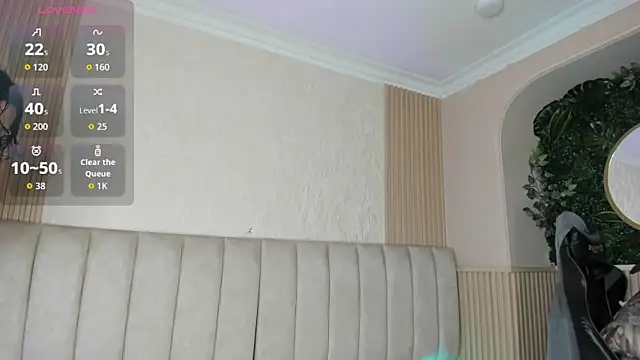 Snapshot of julimonroe_ chatting on July 2026 12:23:02 AM julimonroe online show from July 2026 12:23:02 AM