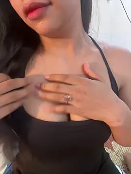 QuynhAnhhh sweet online show from June 2026 06:32:02 AM