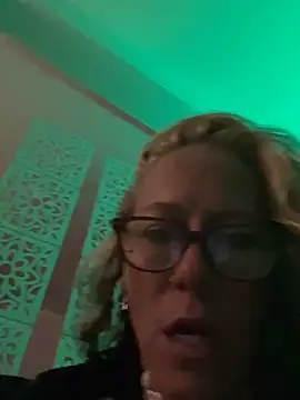lusciouspider online show from June 2026 08:33:02 AM