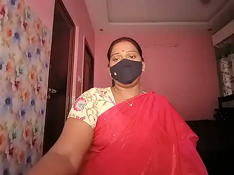 Snapshot of Meenakshy chatting on July 2026 04:03:01 AM Meenakshy online show from July 2026 04:03:01 AM