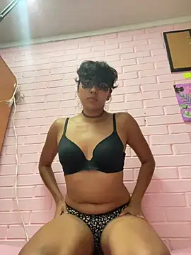 moonightchill online show from June 2026 05:46:02 AM