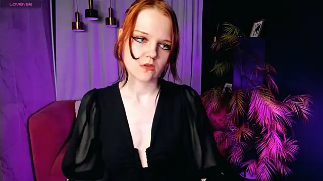 Snapshot of Goddess__Alice chatting on July 2026 01:39:02 PM Goddess Alice online show from July 2026 01:39:02 PM