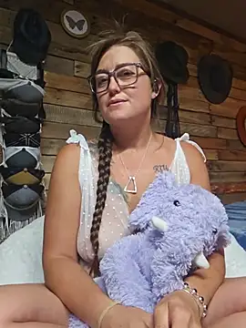 SunlitSavageOF online show from July 2026 05:34:01 AM