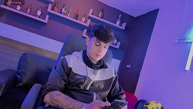 Snapshot of angel_still_ chatting on July 2026 04:05:02 AM angel still online show from July 2026 04:05:02 AM