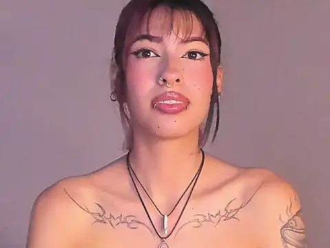 EvaBenely  online show from June 2026 05:35:02 AM