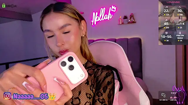 Snapshot of Nallah__ chatting on June 2026 01:42:01 PM Nallah online show from June 2026 01:42:01 PM