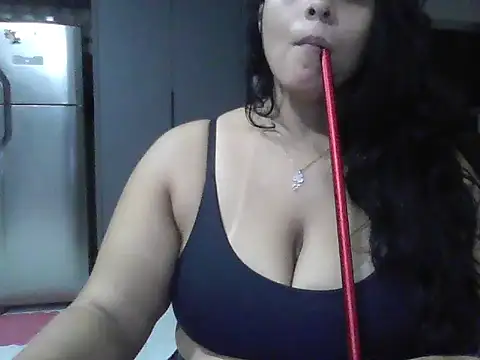 Snapshot of Isabel2q5n chatting on July 2026 02:32:01 AM Isabel2q5n online show from July 2026 02:32:01 AM