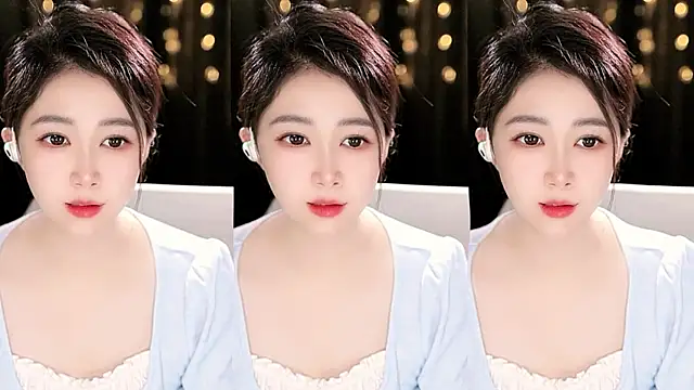 Snapshot of Peach_zzz chatting on June 2026 10:43:01 AM Peach zzz online show from June 2026 10:43:01 AM