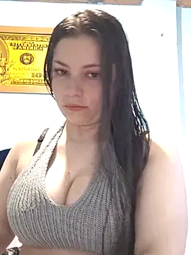 Snapshot of BIGTITS0 chatting on June 2026 06:32:02 PM BIGTITS0 online show from June 2026 06:32:02 PM
