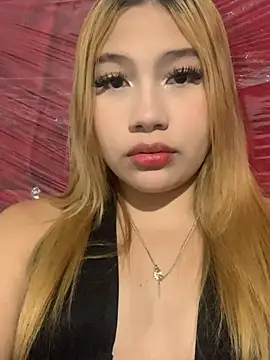 Snapshot of zury_cute1 chatting on June 2026 02:25:01 AM zury cute1 online show from June 2026 02:25:01 AM