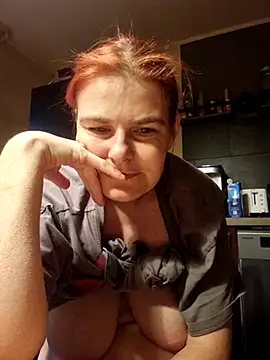 GoldenWifee online show from July 2026 03:48:02 AM