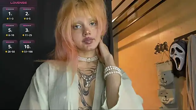 JoanneMcauly online show from June 2026 08:54:01 PM