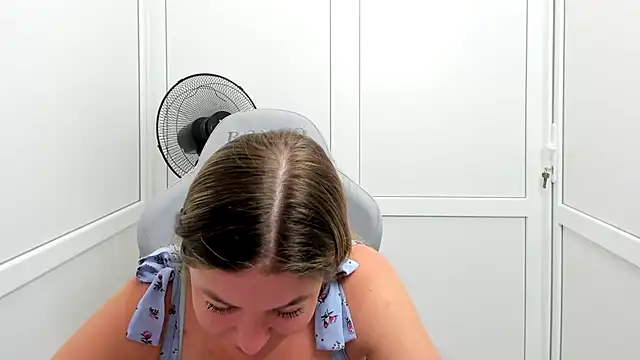 MiaSummerr  online show from July 2026 06:49:02 AM