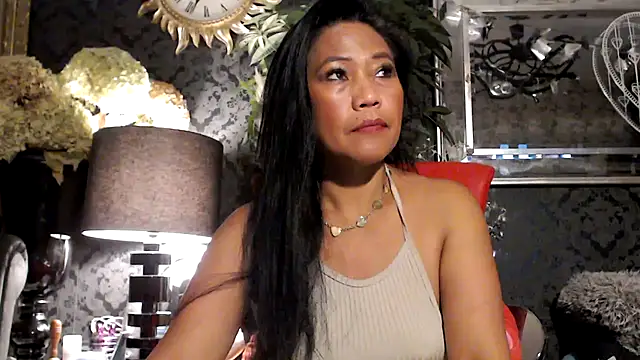 Hornygirltheone online show from November 2025 10:32:02 PM