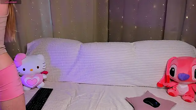 UnaBunny online show from July 2026 12:59:01 PM