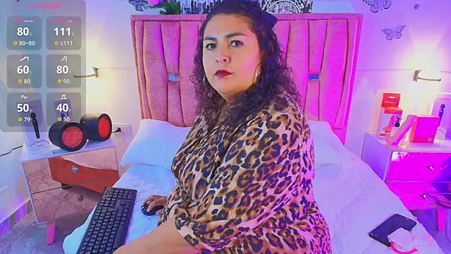 Mia Hony online show from June 2026 12:47:02 PM