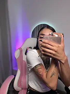 Babyygirl   online show from June 2026 12:33:02 AM