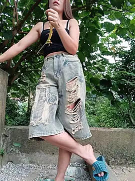 Snapshot of Sky-beo chatting on June 2026 11:04:02 PM Sky-beo online show from June 2026 11:04:02 PM