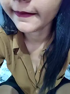 Snapshot of Miss-cutee chatting on June 2026 06:21:01 PM Miss-cutee online show from June 2026 06:21:01 PM