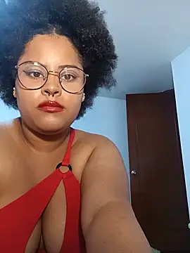 Snapshot of Lolacurly69 chatting on June 2026 02:24:02 AM Lolacurly69 online show from June 2026 02:24:02 AM