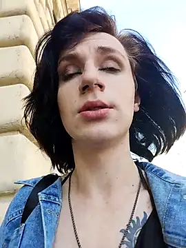 MickeQuinee online show from July 2026 09:16:02 AM