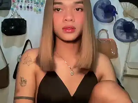 Justine0419 online show from July 2026 05:33:02 PM