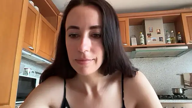 Flamingo Queen online show from July 2026 05:35:01 AM