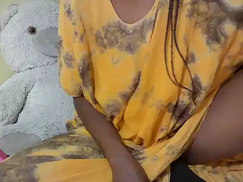 lilmomaa online show from July 2026 06:55:01 PM