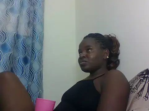 Snapshot of PrettyEve chatting on June 2026 11:23:02 AM PrettyEve online show from June 2026 11:23:02 AM