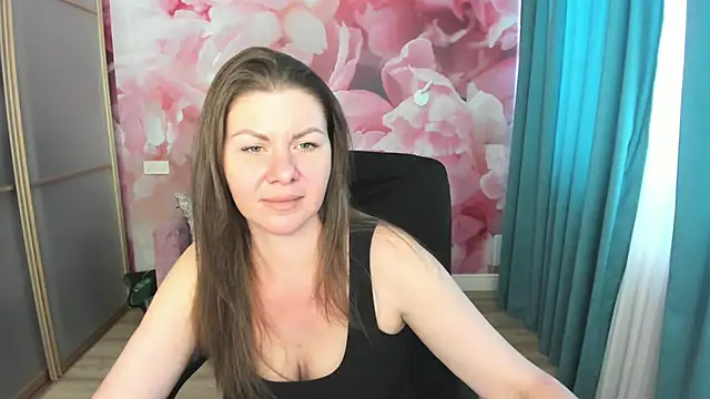 Snapshot of LunaKissesx chatting on July 2026 12:12:01 PM LunaKissesx online show from July 2026 12:12:01 PM