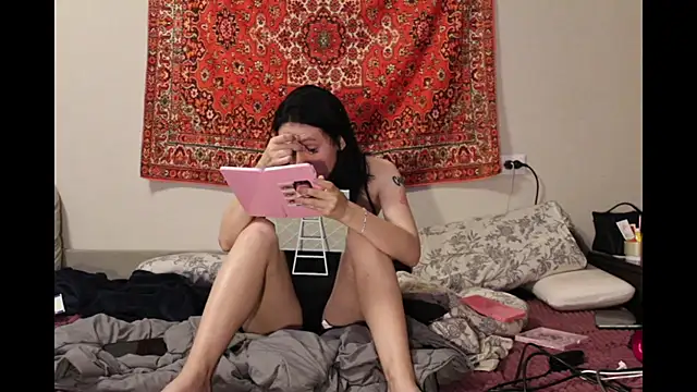 Catherine19Hunt online show from July 2026 08:00:01 PM