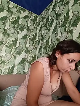 Snapshot of MichelleWoood chatting on July 2026 03:02:01 AM MichelleWoood online show from July 2026 03:02:01 AM