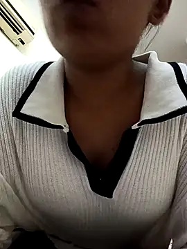 baby girl 099 online show from July 2026 05:11:02 PM