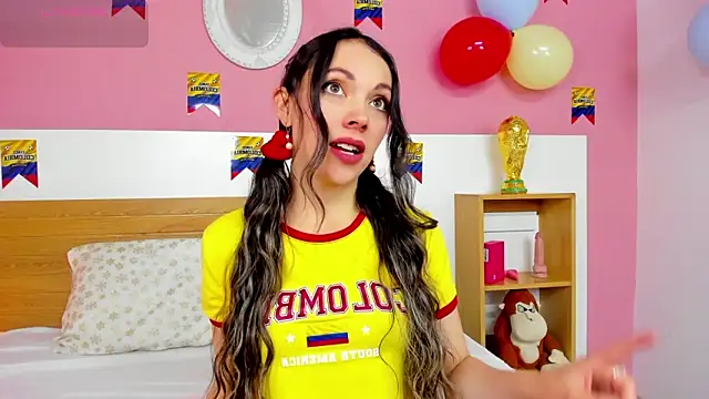 AshleyBenoitt online show from June 2026 12:51:02 PM