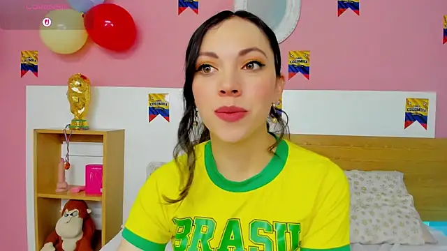 AshleyBenoitt online show from June 2026 01:15:01 PM