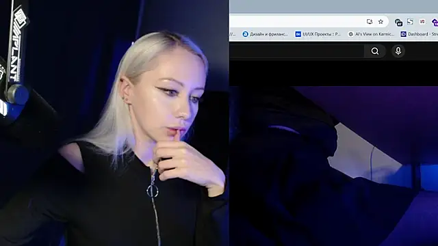 Snapshot of roxxyrowe chatting on July 2026 09:41:01 PM roxxyrowe online show from July 2026 09:41:01 PM