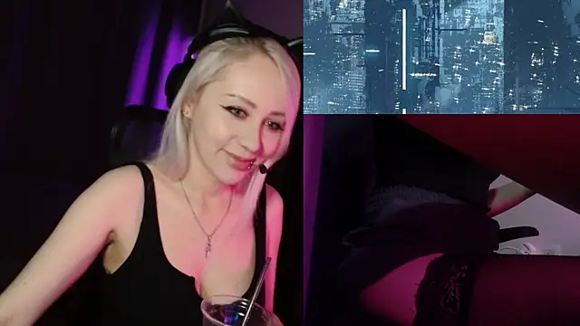 Snapshot of roxxyrowe chatting on July 2026 11:08:02 PM roxxyrowe online show from July 2026 11:08:02 PM