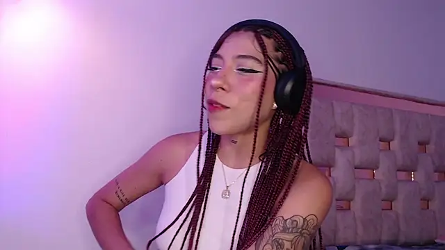 LAILA GOMEZ1 online show from July 2026 02:46:01 AM