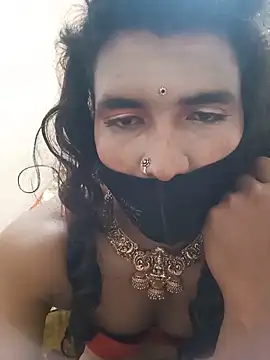 Poojasharm143 online show from June 2026 07:25:01 PM