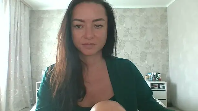 Snapshot of Mia_Salamanka chatting on June 2026 06:11:01 AM Mia Salamanka online show from June 2026 06:11:01 AM