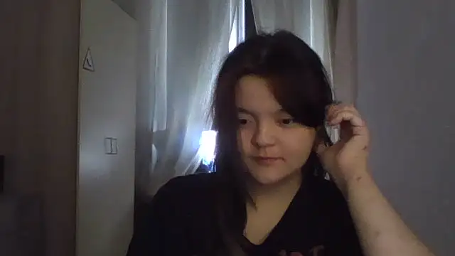 Snapshot of ZeldaSayre_ chatting on July 2026 11:26:01 AM ZeldaSayre online show from July 2026 11:26:01 AM