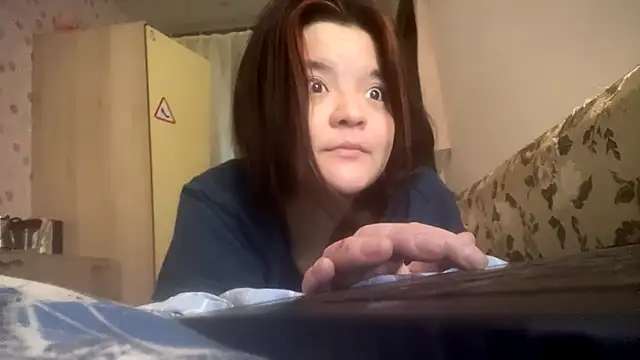 Snapshot of ZeldaSayre_ chatting on August 2026 05:15:01 PM ZeldaSayre online show from August 2026 05:15:01 PM