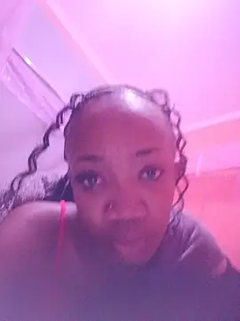 Busty Andieee online show from June 2026 07:49:01 PM