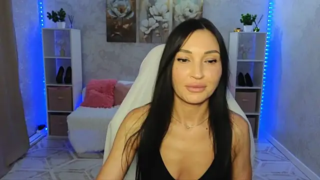 NikoleMills online show from July 2026 07:45:01 AM