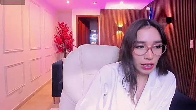 Emma caarter  online show from July 2026 03:13:01 AM