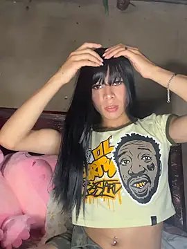 lady Tayron online show from June 2026 05:12:02 AM