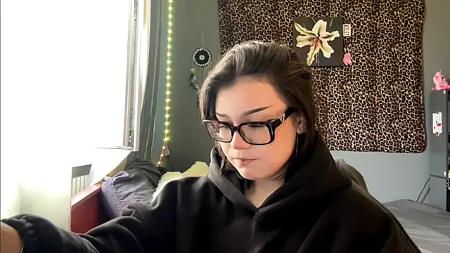 StellaCors online show from July 2026 03:33:02 PM